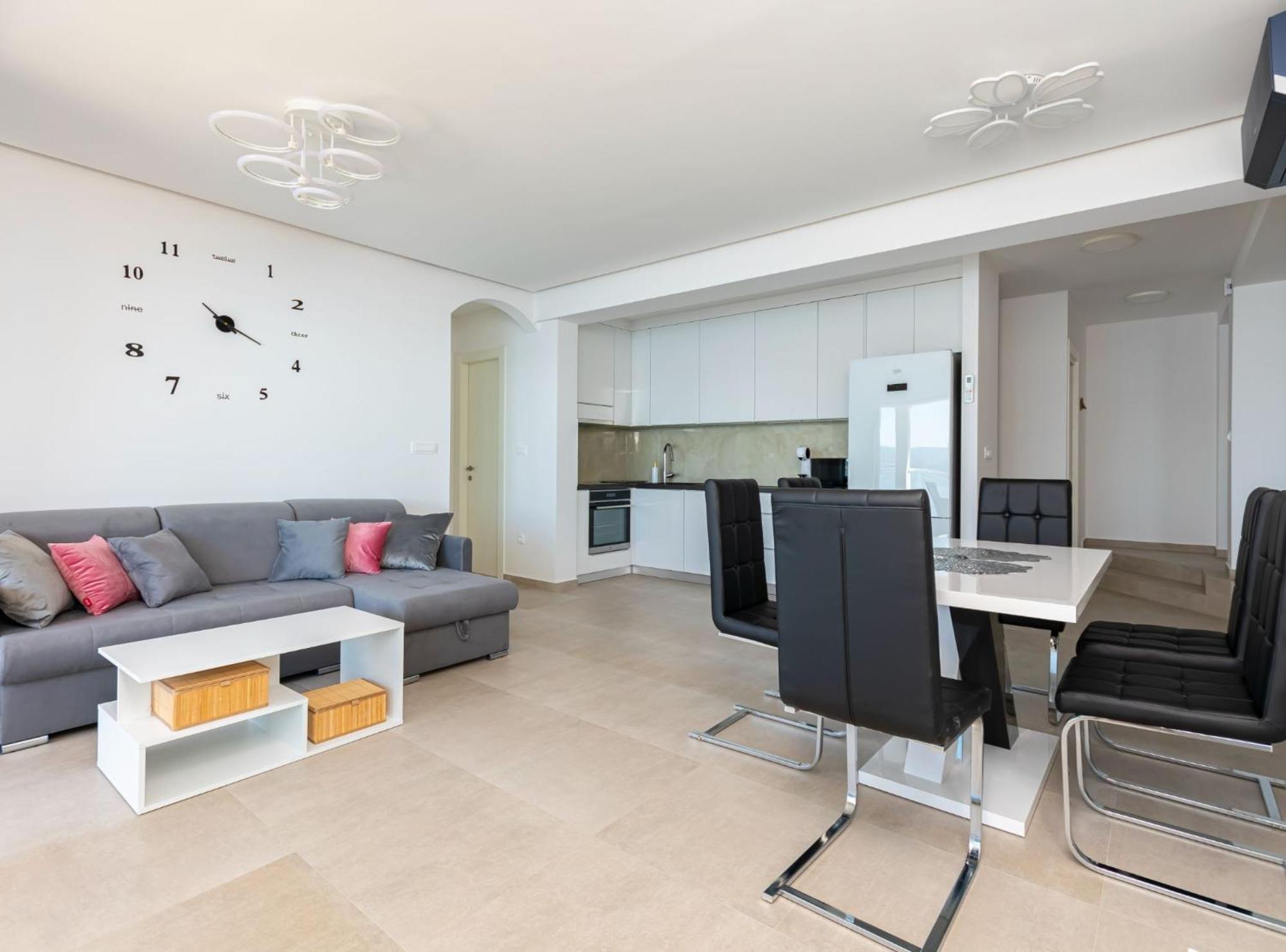 Apartments Hope Dugi Rat Bagian luar foto